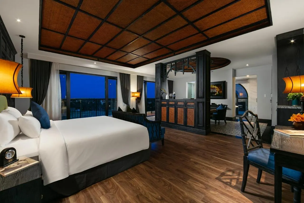 Hotel Shining Riverside Hoi An Boutique & Spa